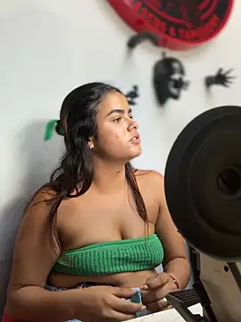 Kaily_Sweet16's Live XXX Chat
