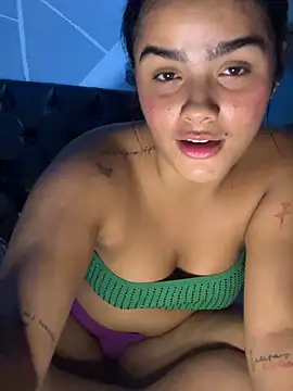 Chatroom XXX en direct de Kaily_Sweet16