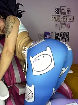 Larah_bell_uwu 即時 XXX 聊天