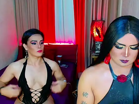 Wildest_Slave_Huntress Show in webcam