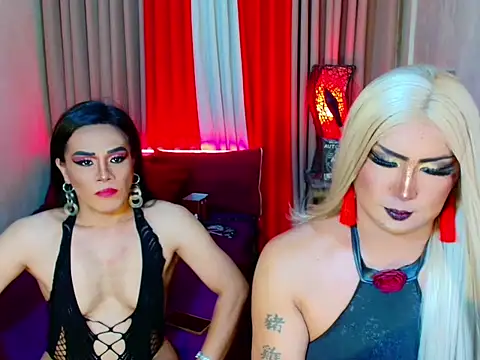 Wildest_Slave_Huntress Show in webcam