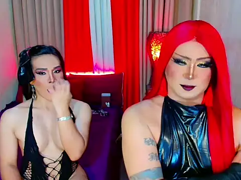 Wildest_Slave_Huntress Show in webcam