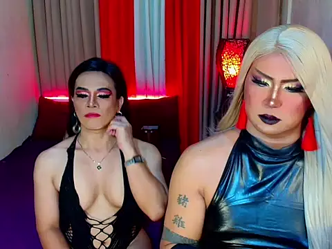 Wildest_Slave_Huntress Show in webcam