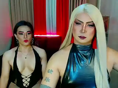Wildest_Slave_Huntress élő XXX-chatje