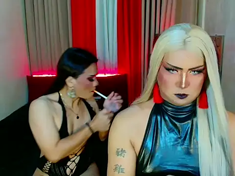 Wildest_Slave_Huntress Show in webcam