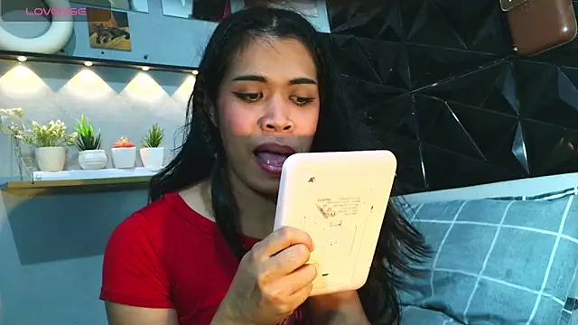 WifeAnastasia Pertunjukan Webcam