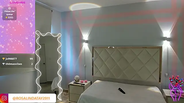 Živá chatovací místnost Rosalind_tay