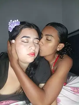 Chloe_Sky_loven Webbikameraesitys
