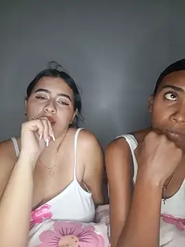 Chat XXX en directo de Chloe_Sky_love