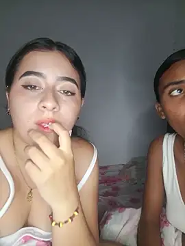 Chloe_Sky_loven Webbikameraesitys