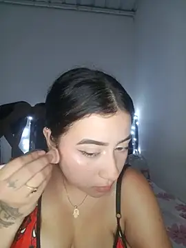 Chloe_Sky_love Show in webcam