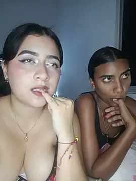 Chloe_Sky_love Adlı Modelin Web Kamerası Şovu