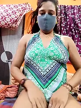 Hotpuja25 现场XXX聊天