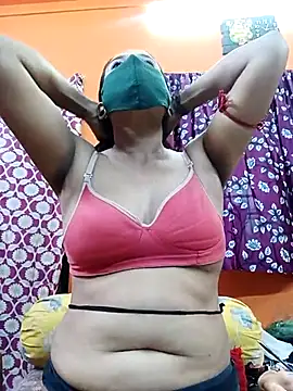 Hotpuja25's Webcam Show