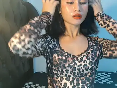 lava_lux Pertunjukan Webcam