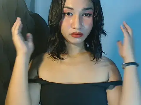 lava_luxのウェブカメラショー