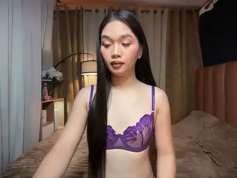 hugeasiancockandrea 在線直播表演