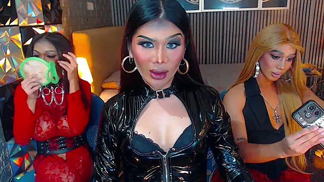 AudreyMilesTrans Adlı Modelin Web Kamerası Şovu