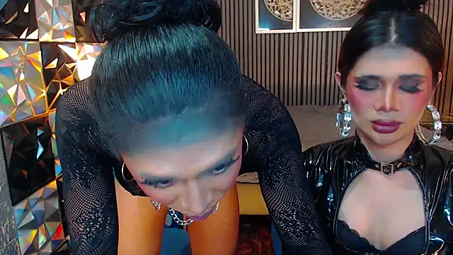 AudreyMilesTrans 现场性爱视讯表演