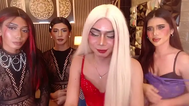 AudreyMilesTrans Show in webcam