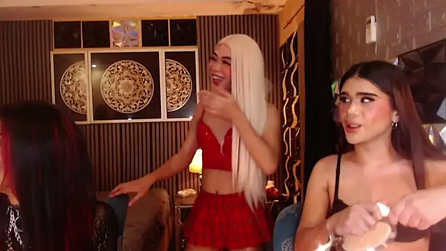 AudreyMilesTrans Adlı Modelin Web Kamerası Şovu