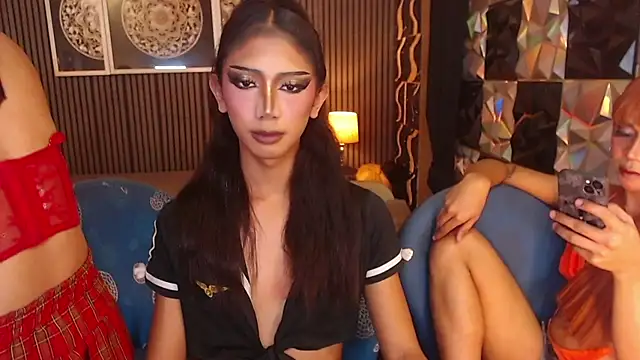 AudreyMilesTrans' Webcam Show