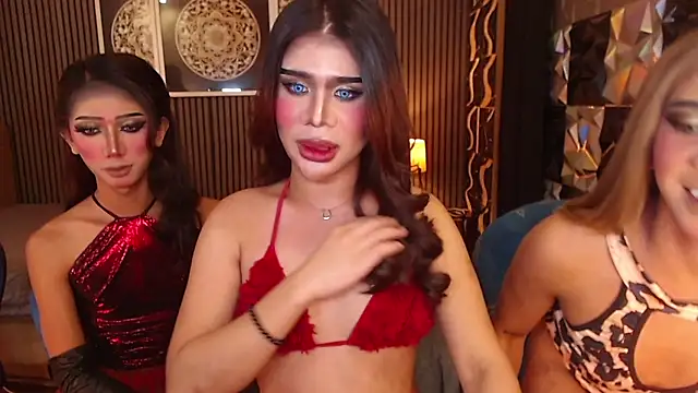AudreyMilesTrans Adlı Modelin Web Kamerası Şovu