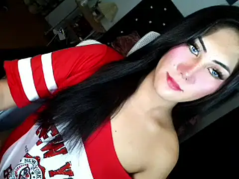 Show modela itsme_Dianna na web-kameri
