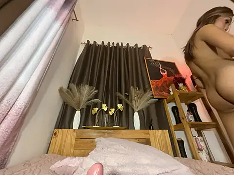 Pokazy przed kamerką – nikita_morris