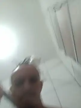 Show modela Suamulherfeliz na web-kameri