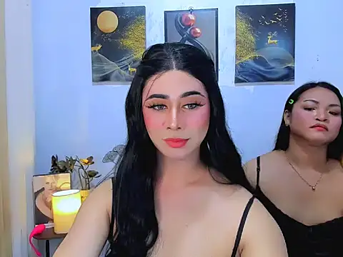Bini_Red Show in webcam