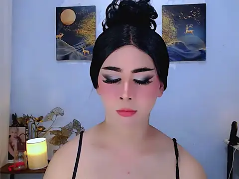 Bini_Red Webcam-Show