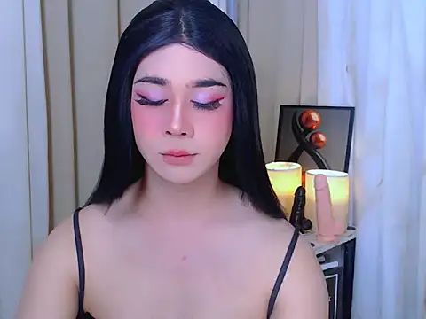 Вебкам-шоу Bini_Red