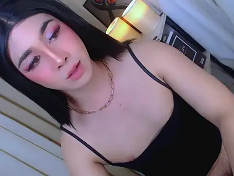 Bini_Red Webcam-Show