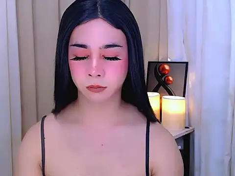 Bini_Red Webcamshow