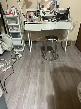 Mina048 Live chatroom
