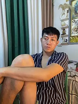 xshyboyx's Live XXX Chat