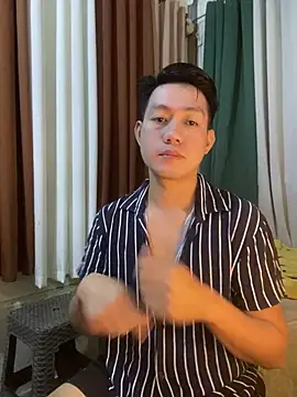 xshyboyx 在線直播表演