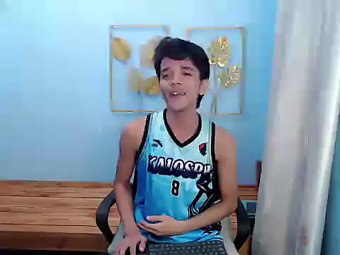 Natsboii Pertunjukan Webcam