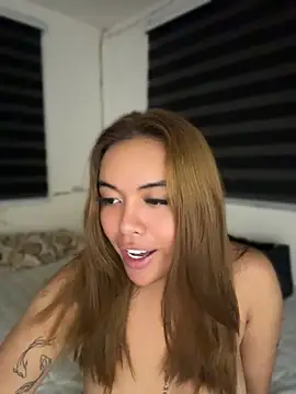yourcumdoll's Webcam Show