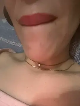XXX chat uživo modela Mimisixo