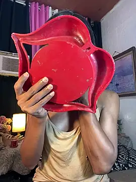 Tarah_victoria_collins' Webcam Show