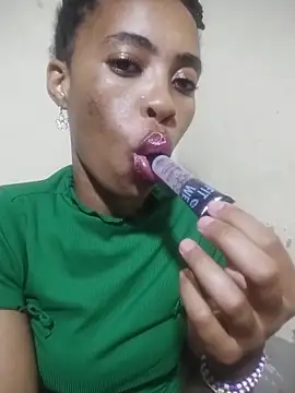 Reddewww – webcam-show