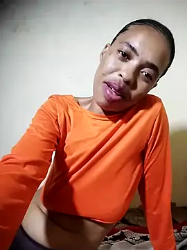 Reddewww's Live XXX Chat