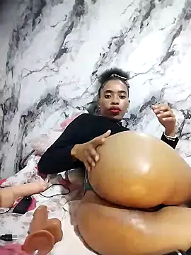 Reddewww 现场XXX聊天