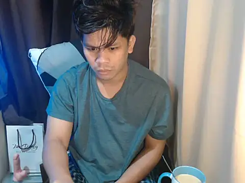cumwhat_me 在線直播表演