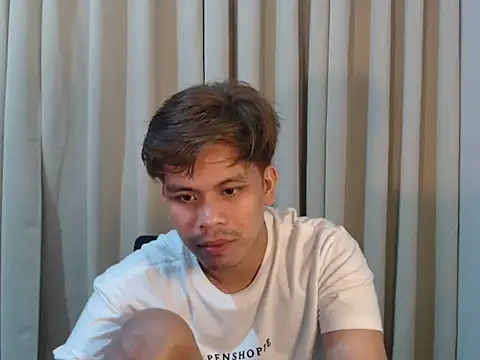 cumwhat_me webcam show