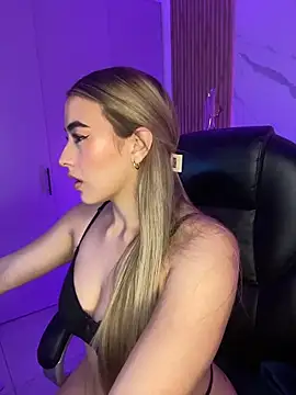 عرض كام KYLIE_JONES6