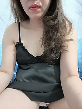 Show modela Ariana-Vy na web-kameri