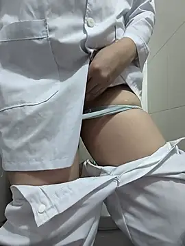 Ariana-Vy 在線直播表演